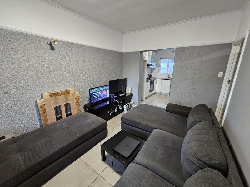 1 Bedroom Property for Sale in Rosebank Western Cape